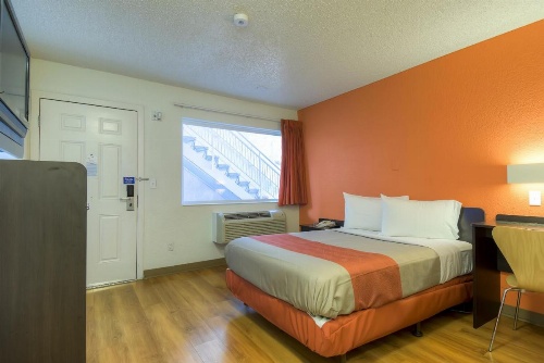 Motel 6-Las Vegas, NV - Tropicana image 4