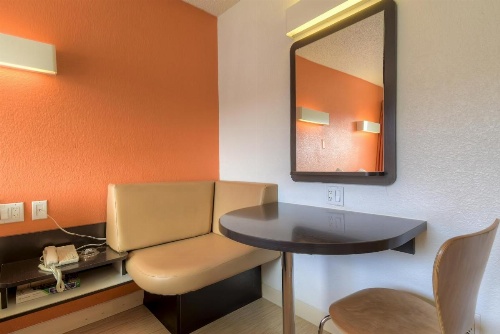 Motel 6-Las Vegas, NV - Tropicana image 7